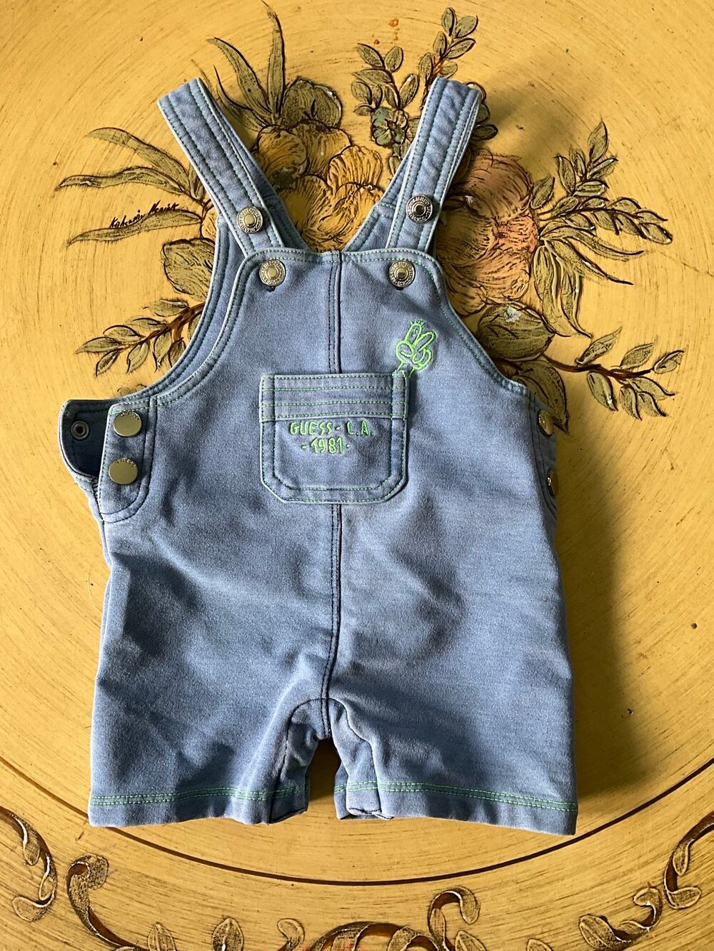 Denim washed gender neutral 3-6m Guess brand overalls